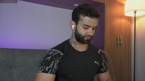 Snapshot of mark_hazze chatting on 04/09/26, 01:05 Mark online show from 04/09/26, 01:05