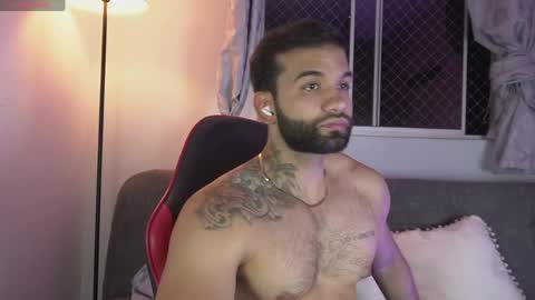 Snapshot of mark_hazze chatting on 04/20/26, 12:35 Mark online show from 04/20/26, 12:35