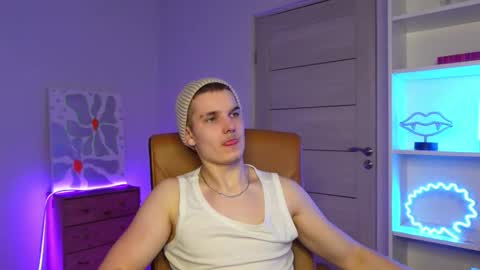 Snapshot of mark_karson chatting on 02/05/26, 05:50 MARK KARSON online show from 02/05/26, 05:50