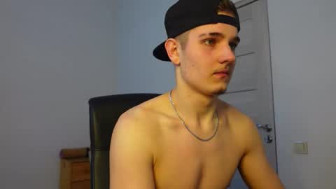 Snapshot of mark_karson chatting on 03/28/26, 02:27 MARK KARSON online show from 03/28/26, 02:27