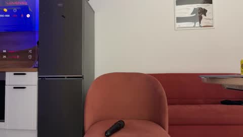 Snapshot of mark_lovrov chatting on 10/03/25, 03:20 Mark 3 online show from 10/03/25, 03:20