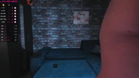 Mark online show from 11/04/25, 03:49