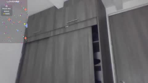 Snapshot of mark_rut chatting on 12/24/24, 11:44 MODEL Mark Rut online show from 12/24/24, 11:44