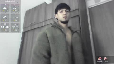 Snapshot of mark_rut chatting on 12/30/24, 02:20 MODEL Mark Rut online show from 12/30/24, 02:20