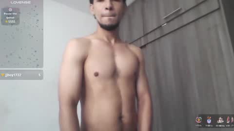 Snapshot of mark_rut chatting on 01/01/25, 06:38 MODEL Mark Rut online show from 01/01/25, 06:38