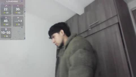 Snapshot of mark_rut chatting on 01/05/25, 01:04 MODEL Mark Rut online show from 01/05/25, 01:04