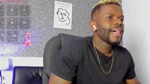 Mark online show from 03/25/26, 02:39