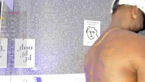Snapshot of mark_vega chatting on 05/23/26, 03:23 Mark online show from 05/23/26, 03:23