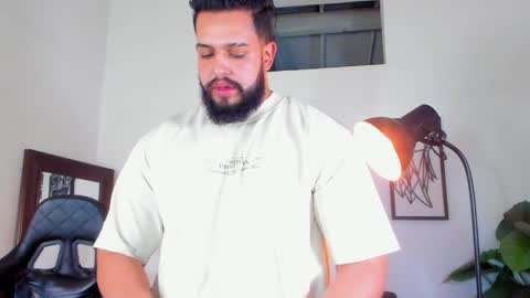 mark_x23 online show from 05/24/26, 06:07