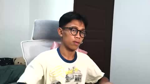 Snapshot of markanthony54 chatting on 04/02/26, 01:31 markanthony54 online show from 04/02/26, 01:31