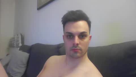 Snapshot of markboy5 chatting on 12/18/25, 02:28 Mark online show from 12/18/25, 02:28