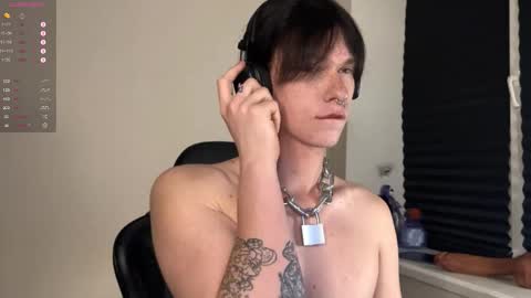 Mark online show from 10/11/25, 03:21