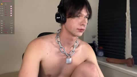 Mark online show from 10/12/25, 06:29