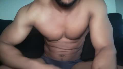 Snapshot of markkevblue chatting on 11/17/25, 08:47 Markkev online show from 11/17/25, 08:47