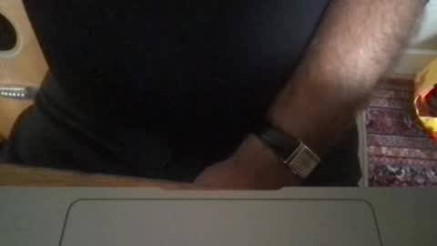 marklondonguy2023 online show from 10/15/25, 11:32