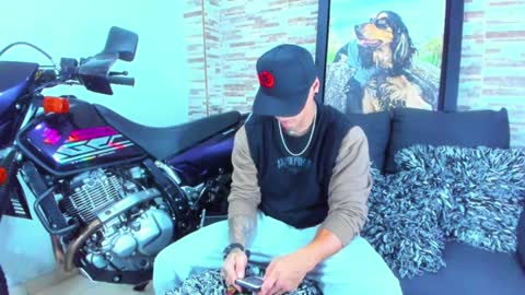 Sebastian online show from 12/17/24, 03:17