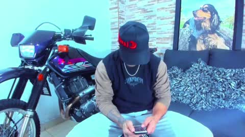 Sebastian online show from 12/17/24, 11:06