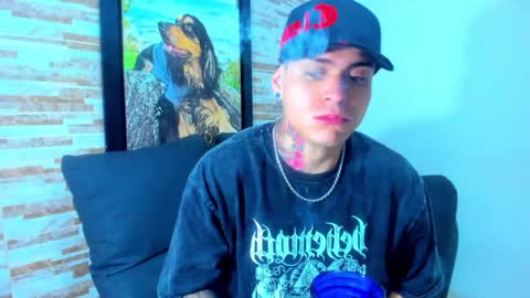 Sebastian online show from 01/02/25, 01:38