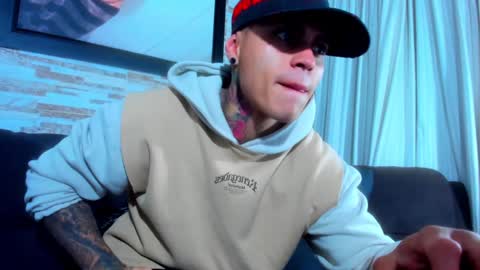 Sebastian online show from 01/24/25, 02:18