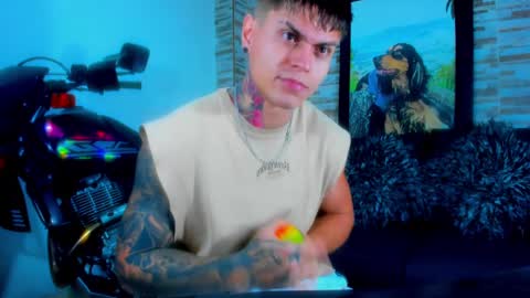 Sebastian online show from 02/13/25, 07:42