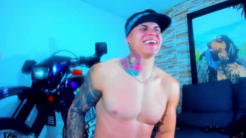 Sebastian online show from 03/05/25, 06:23