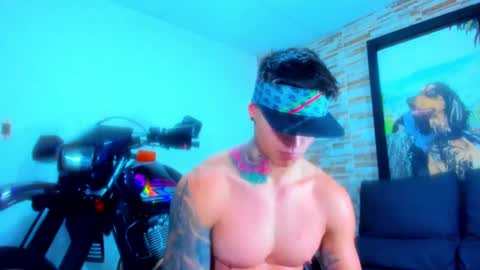 Sebastian online show from 03/12/25, 04:41