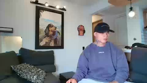 Sebastian online show from 09/17/25, 10:22