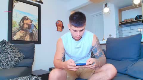 Sebastian online show from 10/22/25, 04:07