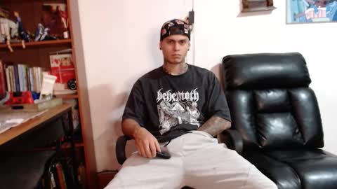 Sebastian online show from 11/19/25, 10:54