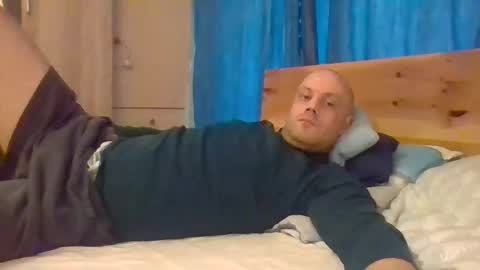 markus_7 online show from 09/24/25, 11:46