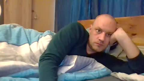 markus_7 online show from 12/03/25, 07:27