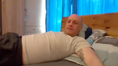 markus_7 online show from 05/10/26, 07:57