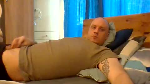 Snapshot of markus_7 chatting on 06/08/26, 01:44 markus_7 online show from 06/08/26, 01:44
