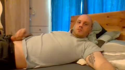 Snapshot of markus_7 chatting on 06/14/26, 02:30 markus_7 online show from 06/14/26, 02:30