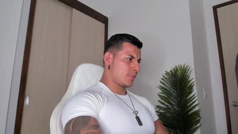 Snapshot of markus_blass chatting on 01/31/25, 11:03 markus... Y online show from 01/31/25, 11:03