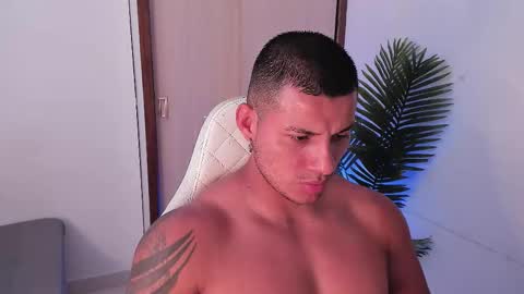 Snapshot of markus_blass chatting on 11/12/25, 02:39 markus... Y online show from 11/12/25, 02:39