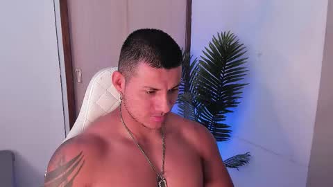 Snapshot of markus_blass chatting on 11/16/25, 02:11 markus... Y online show from 11/16/25, 02:11