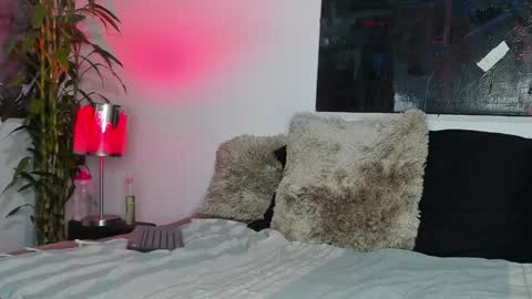 Snapshot of markus_latin chatting on 12/14/24, 03:15 Markus latin online show from 12/14/24, 03:15