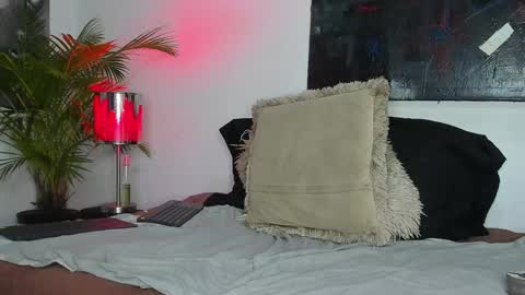 Snapshot of markus_latin chatting on 12/26/24, 04:14 Markus latin online show from 12/26/24, 04:14