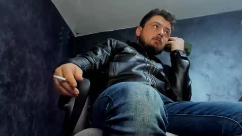 MARK online show from 12/21/25, 07:43