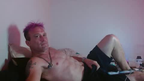 Snapshot of markymark101825061 chatting on 12/04/24, 11:24 markymark101825061 online show from 12/04/24, 11:24