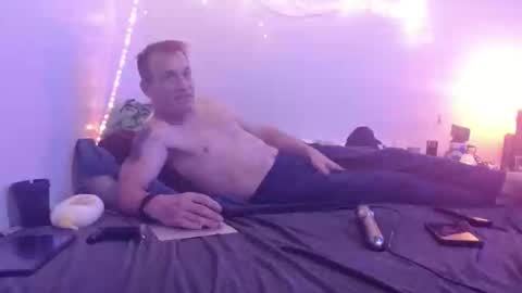 Snapshot of markymark101825061 chatting on 01/22/25, 07:35 markymark101825061 online show from 01/22/25, 07:35