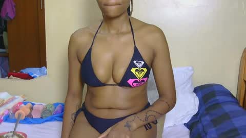 Snapshot of marly_babe chatting on 07/14/26, 11:16 Marly online show from 07/14/26, 11:16