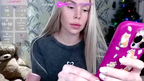 Snapshot of marmalade_fox chatting on 12/26/24, 10:26 Marmalade Fox online show from 12/26/24, 10:26