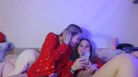 Snapshot of marmaladeli chatting on 12/22/24, 08:25 MarmaladeLi online show from 12/22/24, 08:25