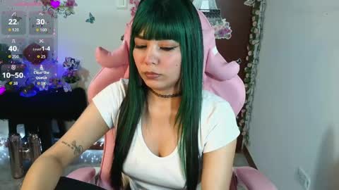 Snapshot of maron_baez chatting on 04/14/26, 02:06 maron online show from 04/14/26, 02:06
