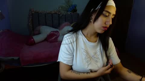 maroval online show from 02/06/25, 04:53