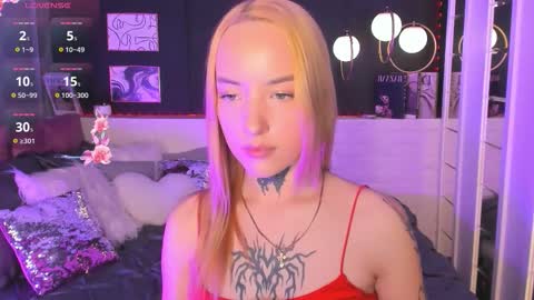 marquise_villaret online show from 03/01/26, 06:04