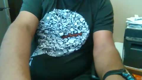 Snapshot of marriedandfrisky chatting on 11/18/25, 02:43 Married Horny Guy online show from 11/18/25, 02:43