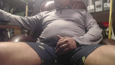 Snapshot of marrieddad19751975 chatting on 07/08/26, 05:23 only fans marrieddad19751975 online show from 07/08/26, 05:23